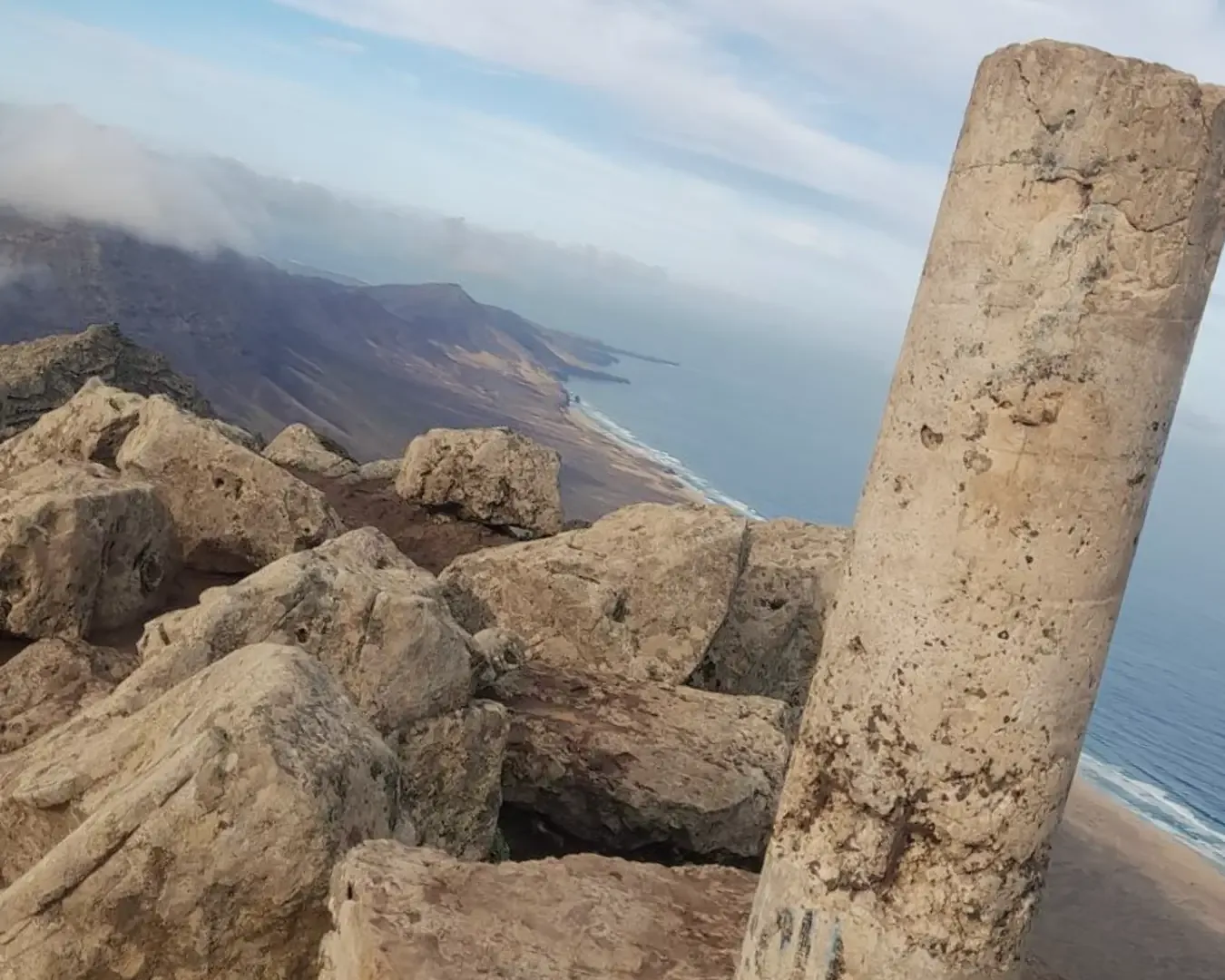 Cumbre de Pico de la Zarza